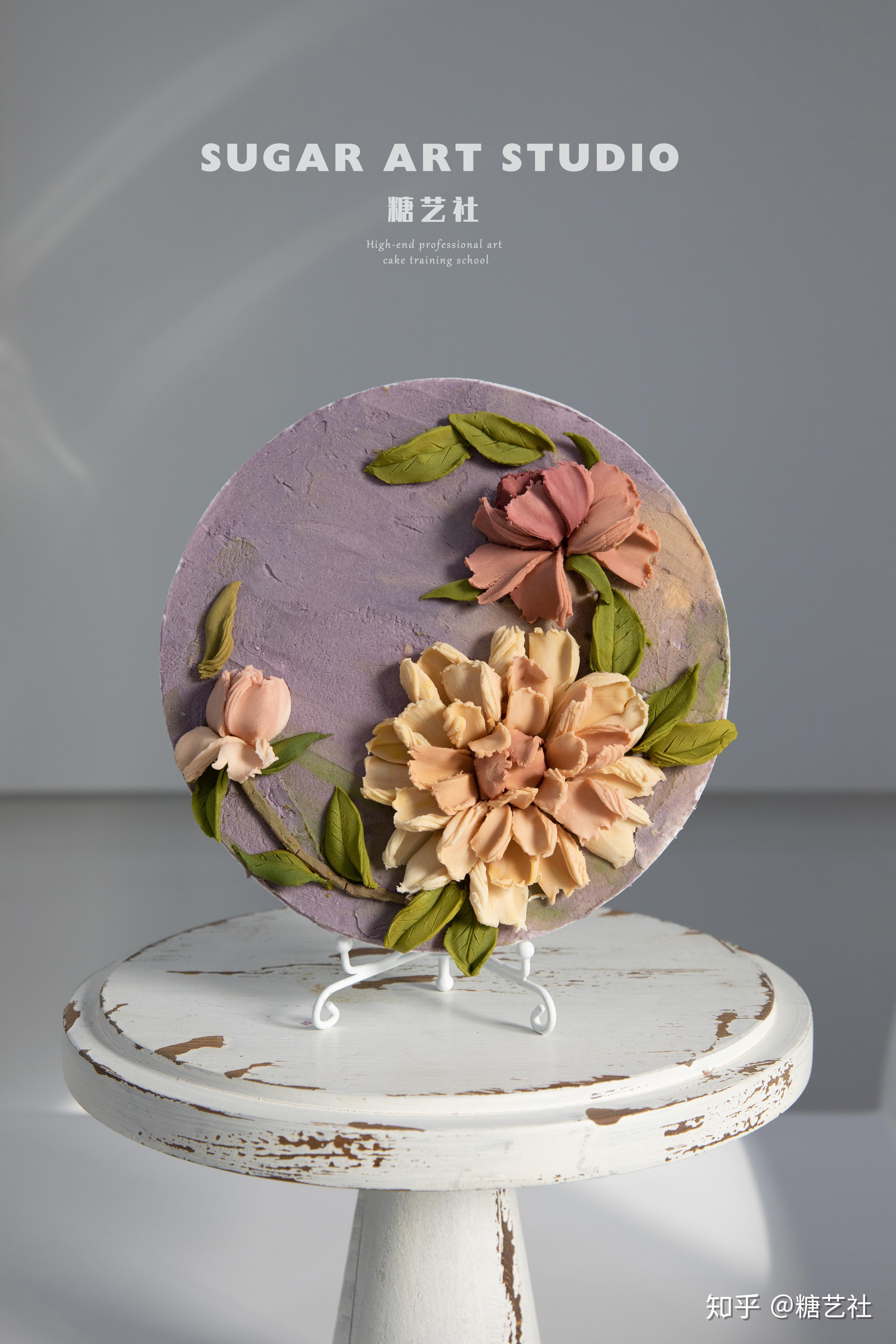 刮刀花蛋糕上的艺术油画