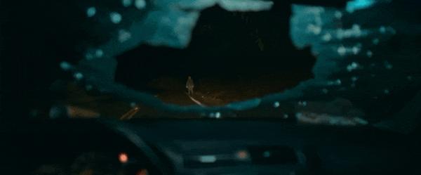 《鬼上车》简单直白,生猛恐怖,氛围感拉满