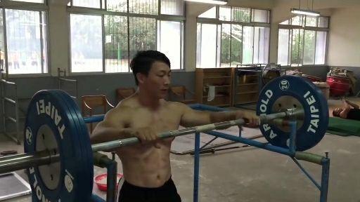 前蹲如何四点支撑杠铃 - 知乎