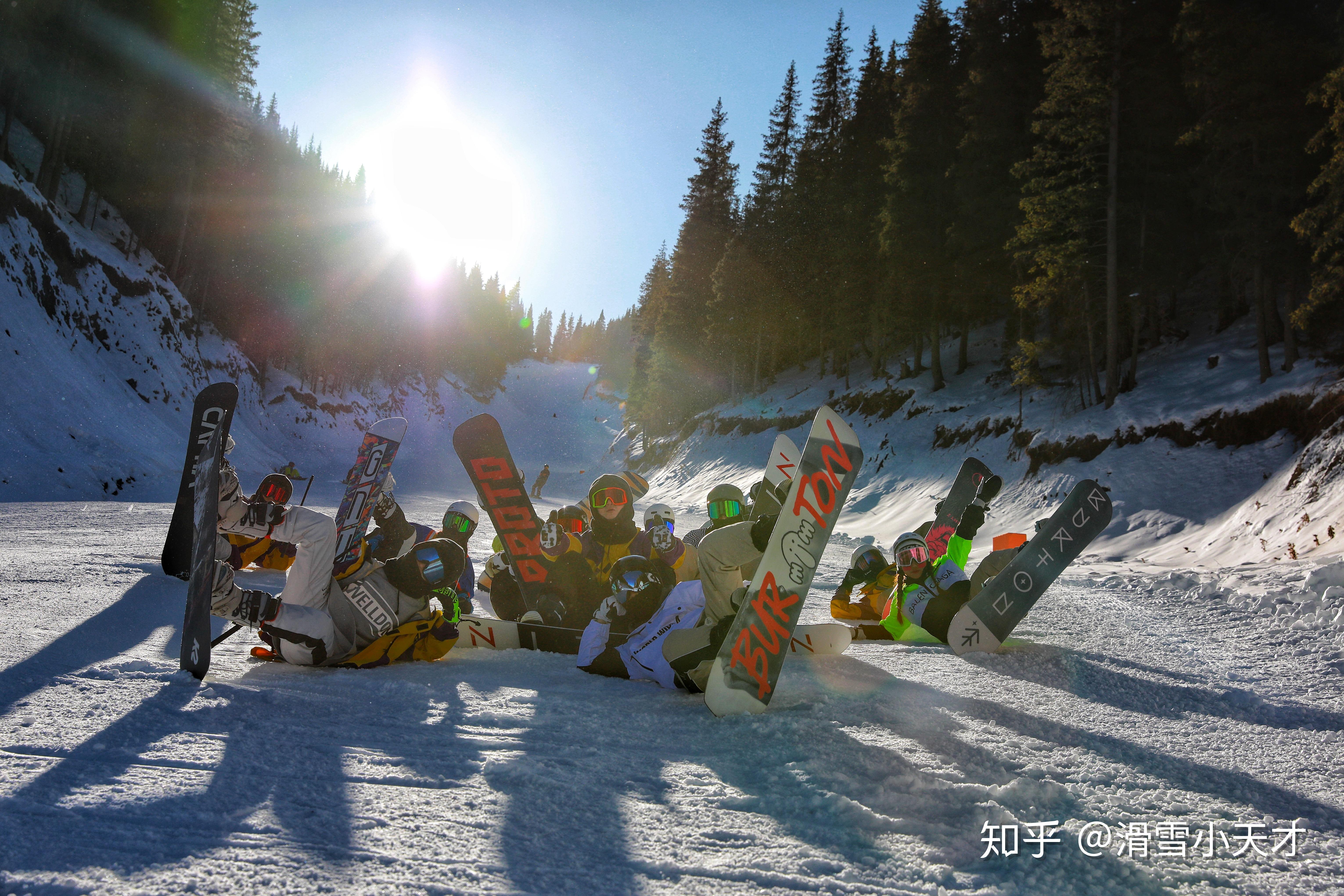 天才滑雪:新手初上雪场,选单板还是双板?