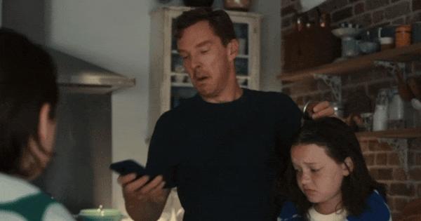 《玫瑰》卷福联手“英国女王”上演嘴贱版史密斯夫妇