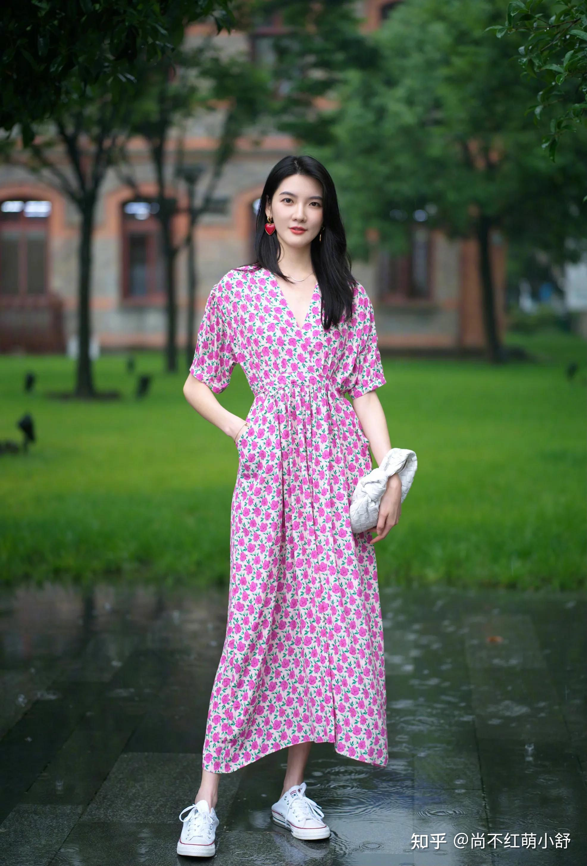 夏天裤子收一收吧今年流行仙女碎花裙时髦优雅真高级