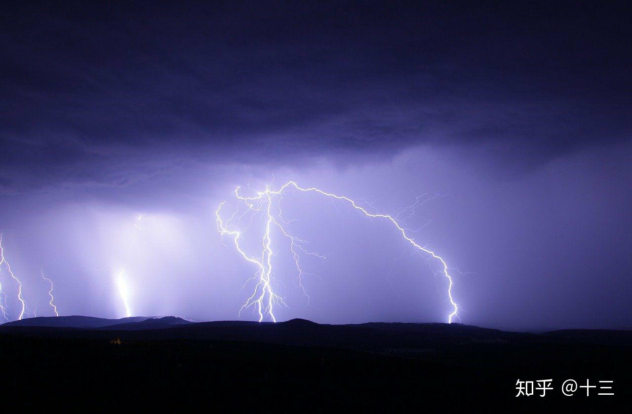 67 Ⅰ:锋面雨《言叶之庭》剧照      入梅太阳从南半球往北回归