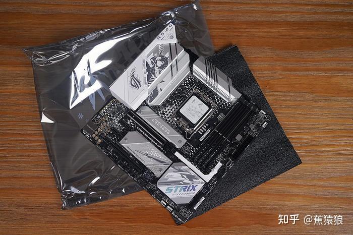 更二次元了华硕rogstrixb760ggamingwifis新小吹雪开箱