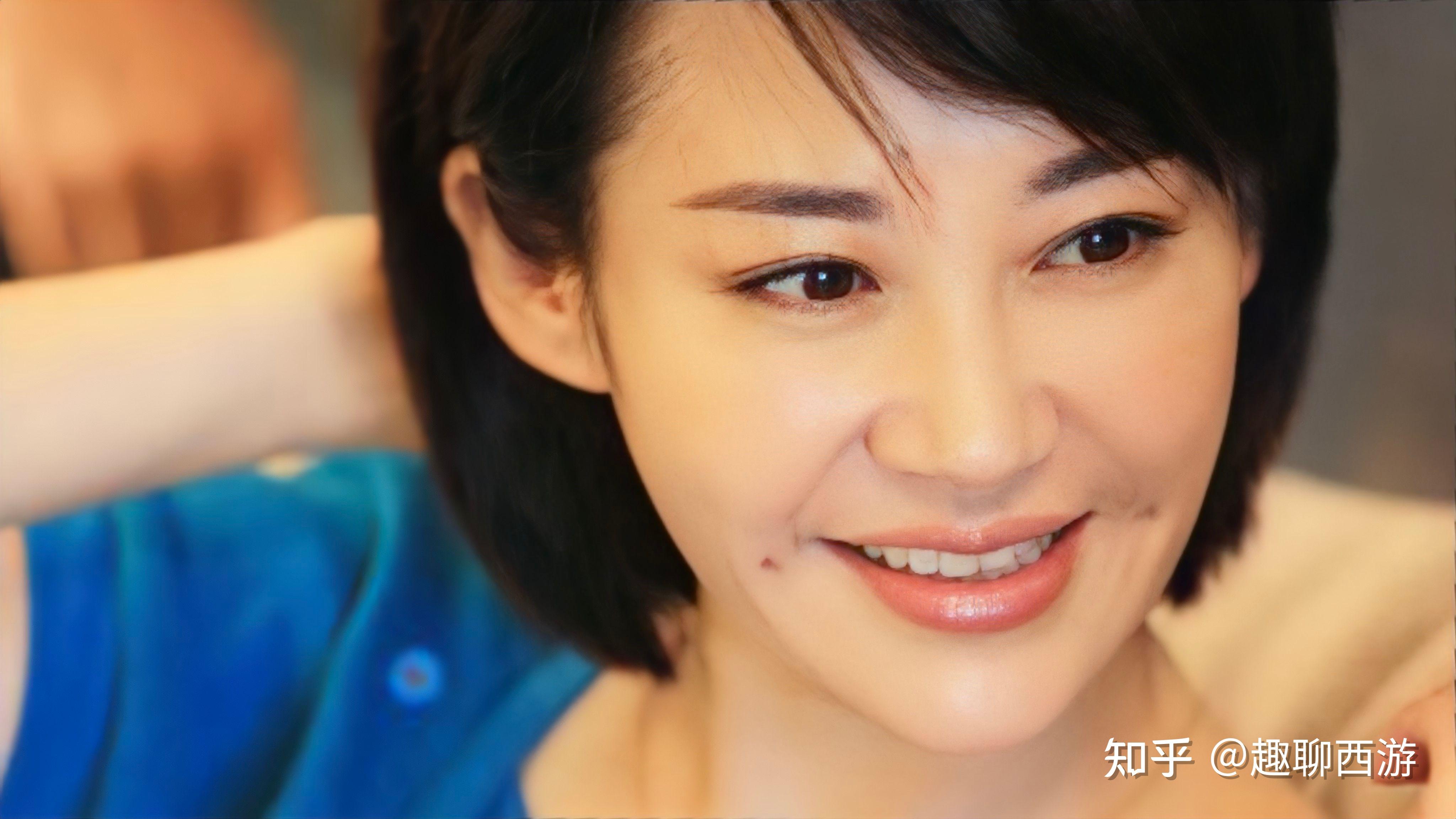 剧组,缺一个演员,跳舞的画面就不成型了,这时舞蹈总编茅迪芳老师找到