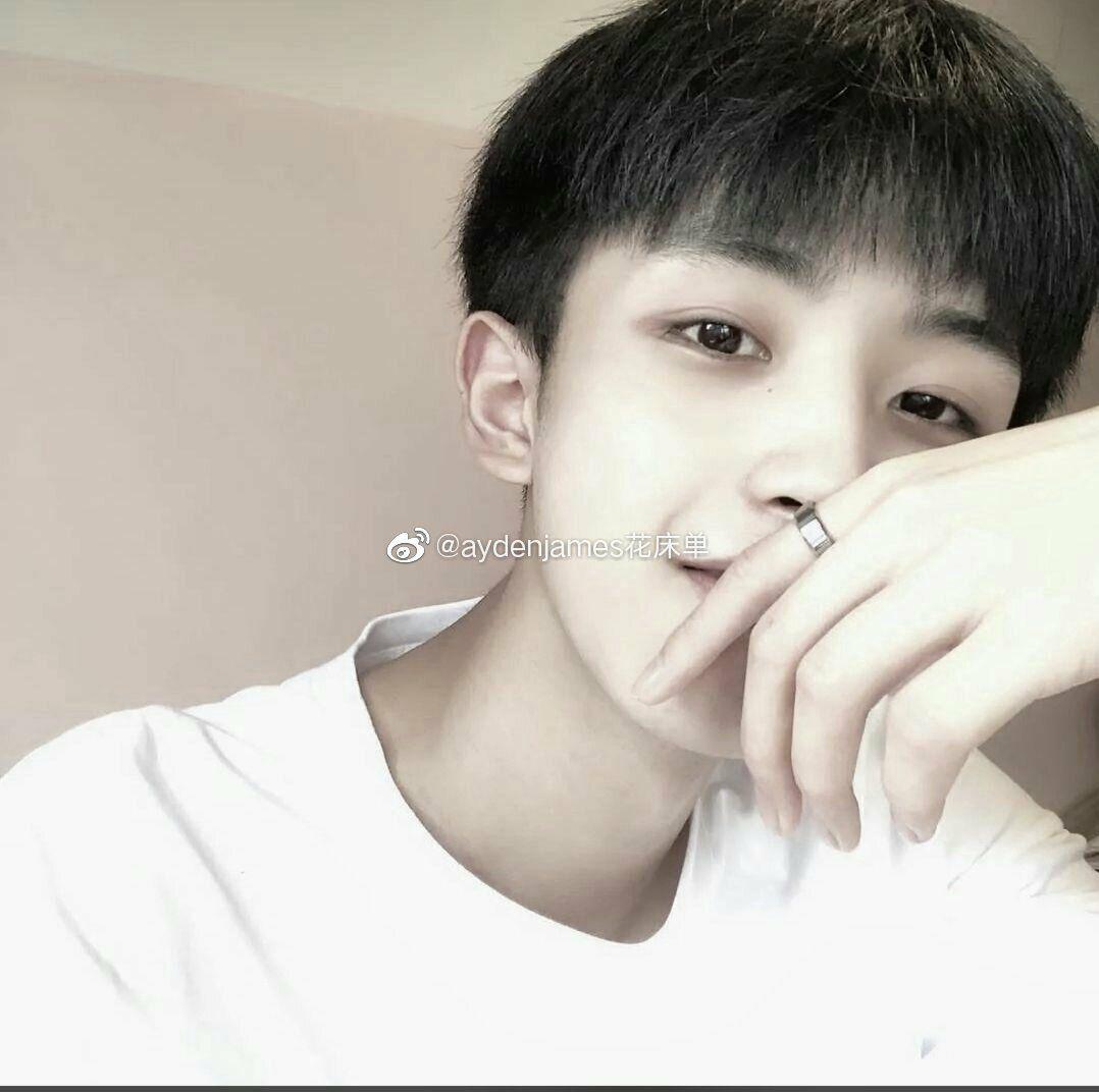 有哪些适合男生用的超级酷的微信头像