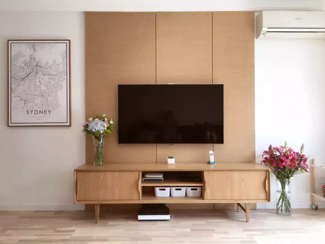 简约风格客厅实木电视机背景墙设计效果图-房天下装修效果图