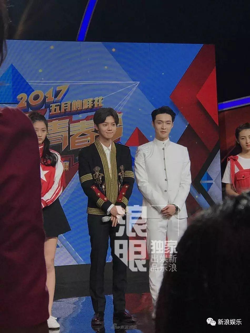 又是一场活久见解约的鹿晗和没解约的张艺兴竟然同台了