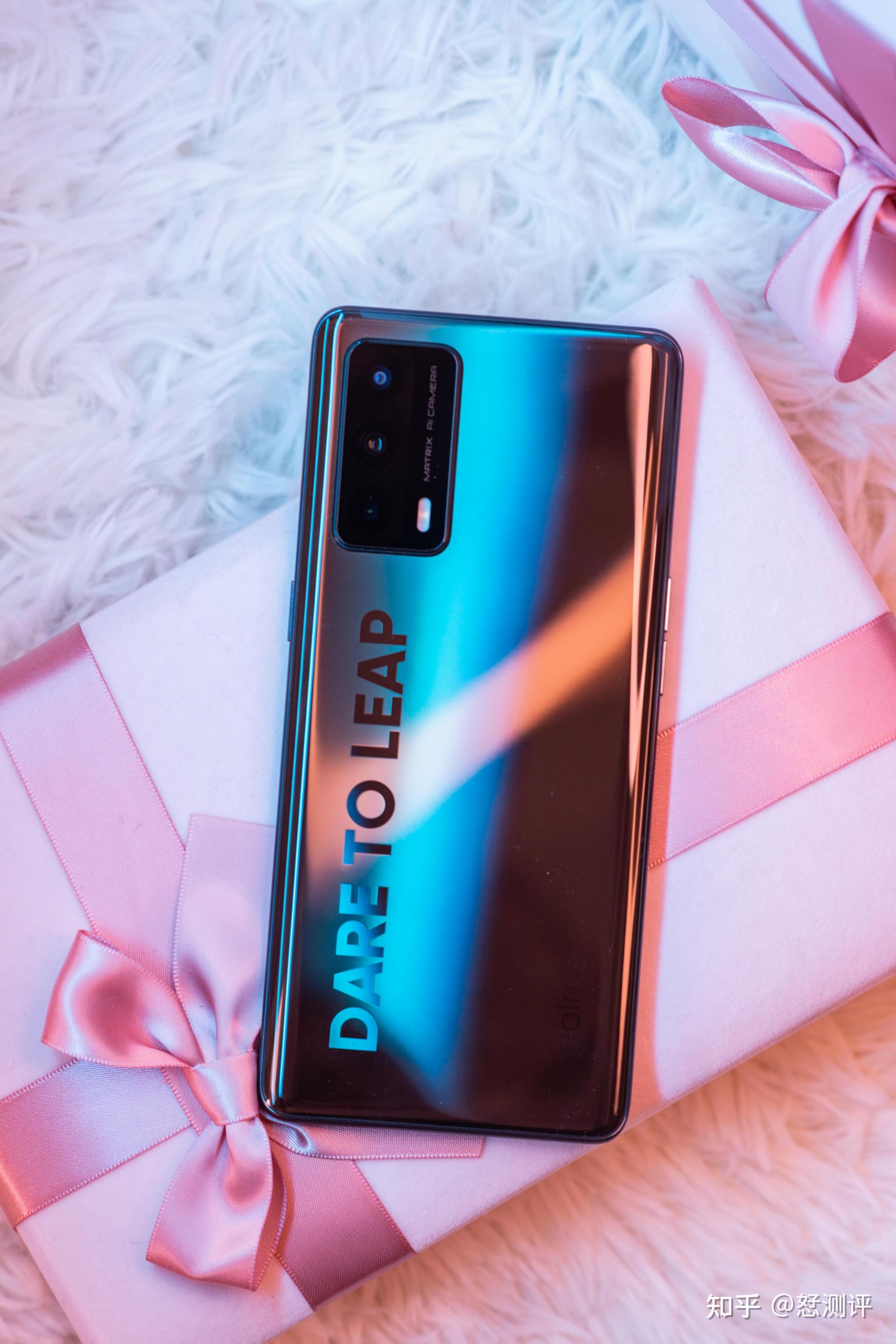 realme真我x7pro至尊版性价比最强曲面屏