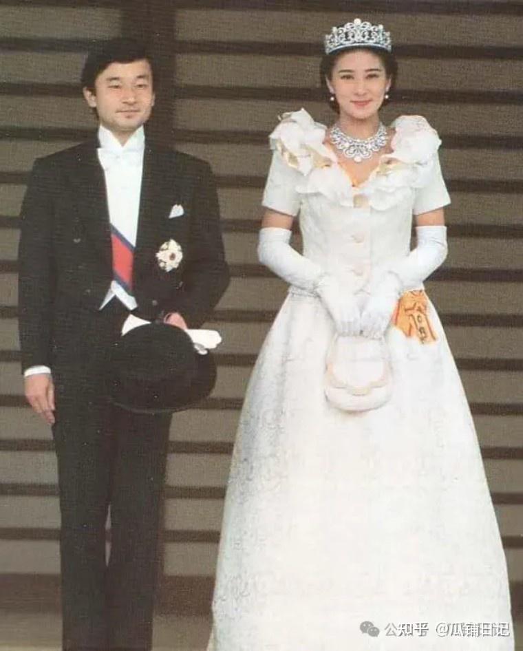 从“灰姑娘”到“笑面狐狸”:秋筱宫纪子妃的宫闱三十年 - 知乎