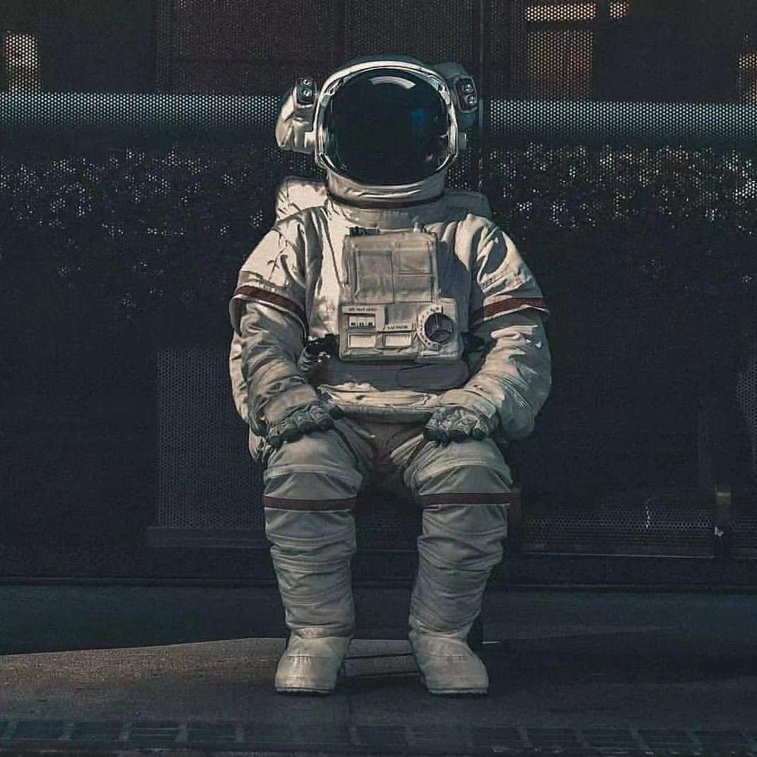 有宇航员系列的情侣头像吗