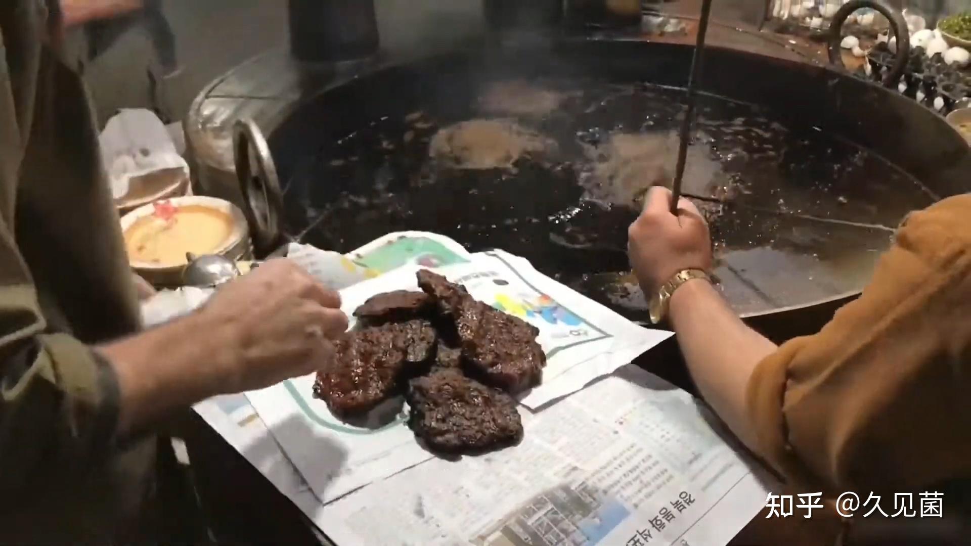 恒河中捞出肉块,做成印度爆红美食,恒河肉到底是什么肉?