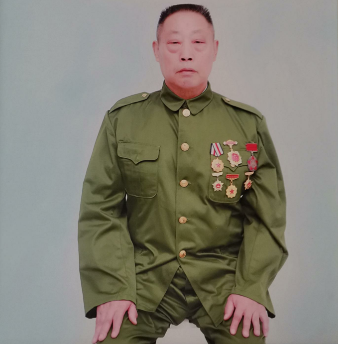 对越还击一等功臣,转业当办事员,作风过硬提任副局长