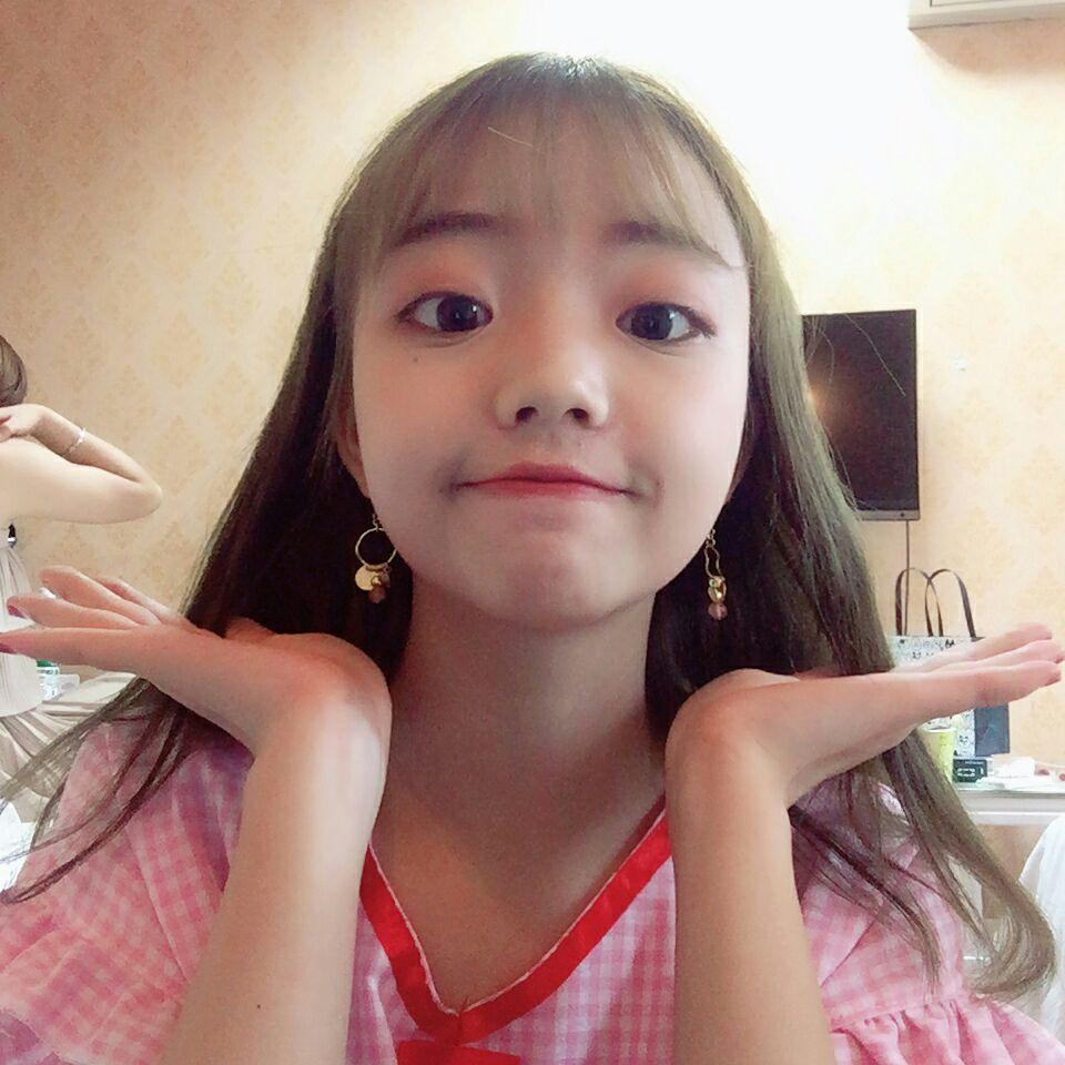 大圆脸女孩适合的耳环或耳钉或耳坠等等等等有