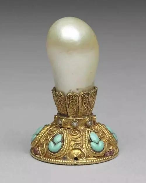 睿亲王府的御制东珠朝珠