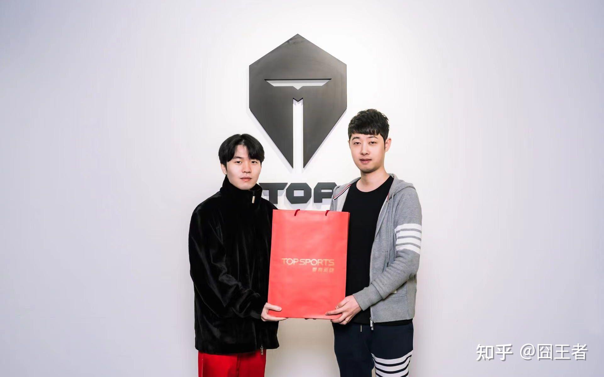 滔搏官宣rookie断开连接如何评价肉鸡加入tes以来的表现