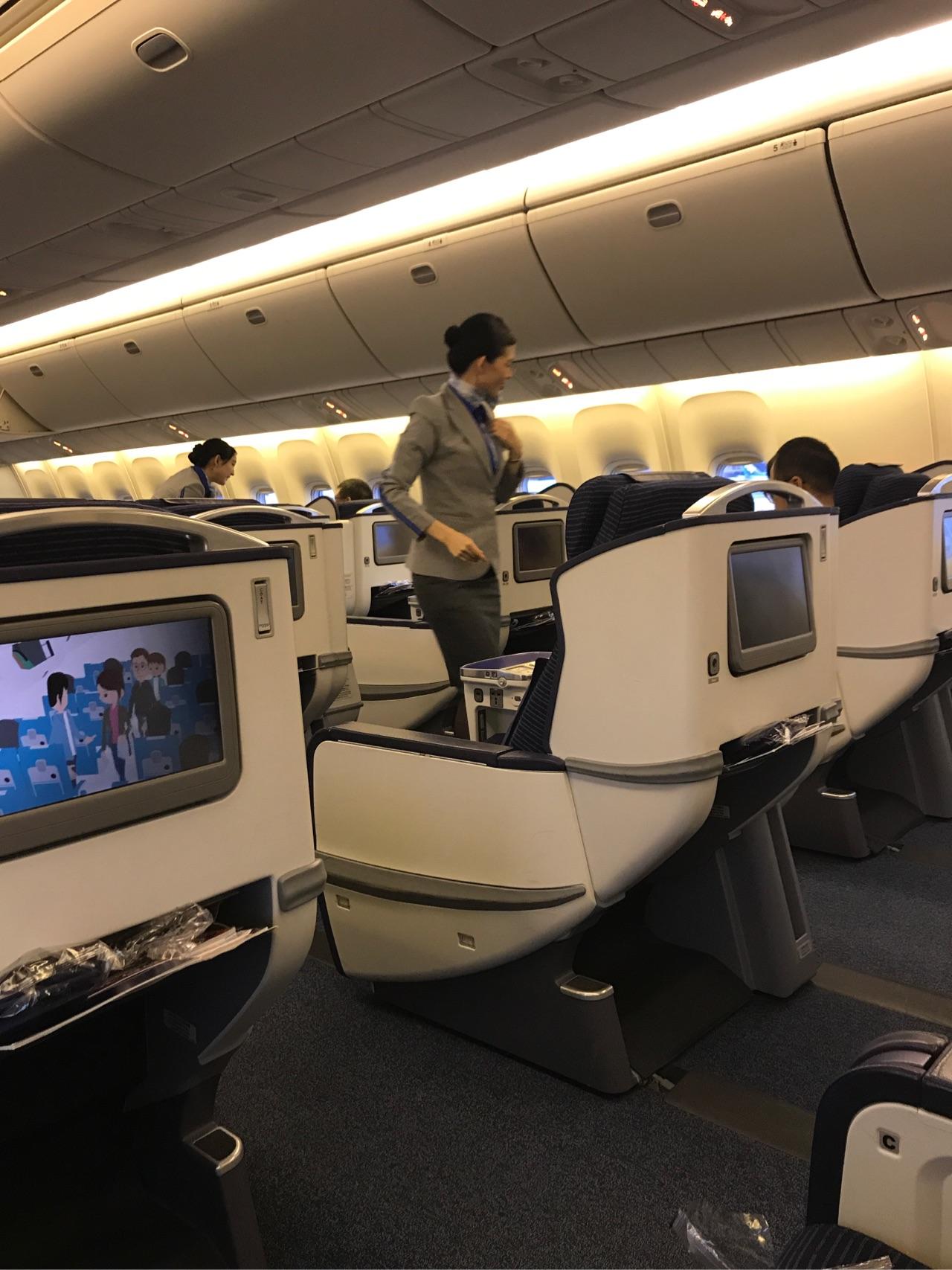 南航A330公务舱-图库-五毛网