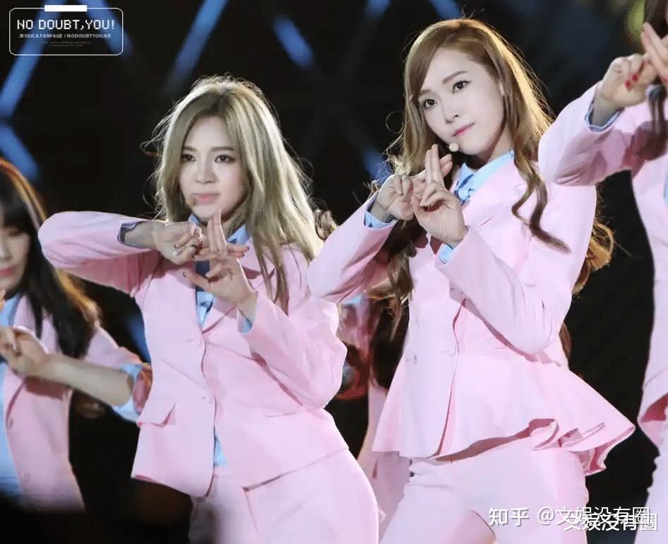 几个月前的一段关于女团少女时代成员金孝渊和前成员jessica郑秀妍的