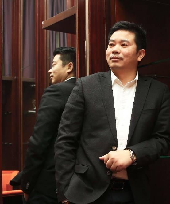 何啸天在采访中说到,过去的营销都是单线的传播,"