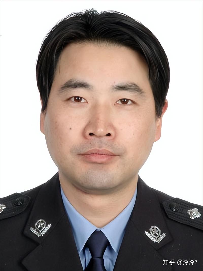 党委委员,副局长刘松