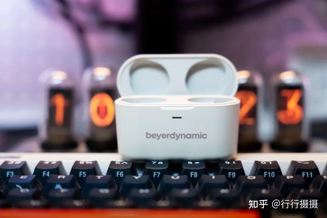降噪耳机你真的选对了吗世界四大耳机品牌之一打造拜雅freebyrd降噪