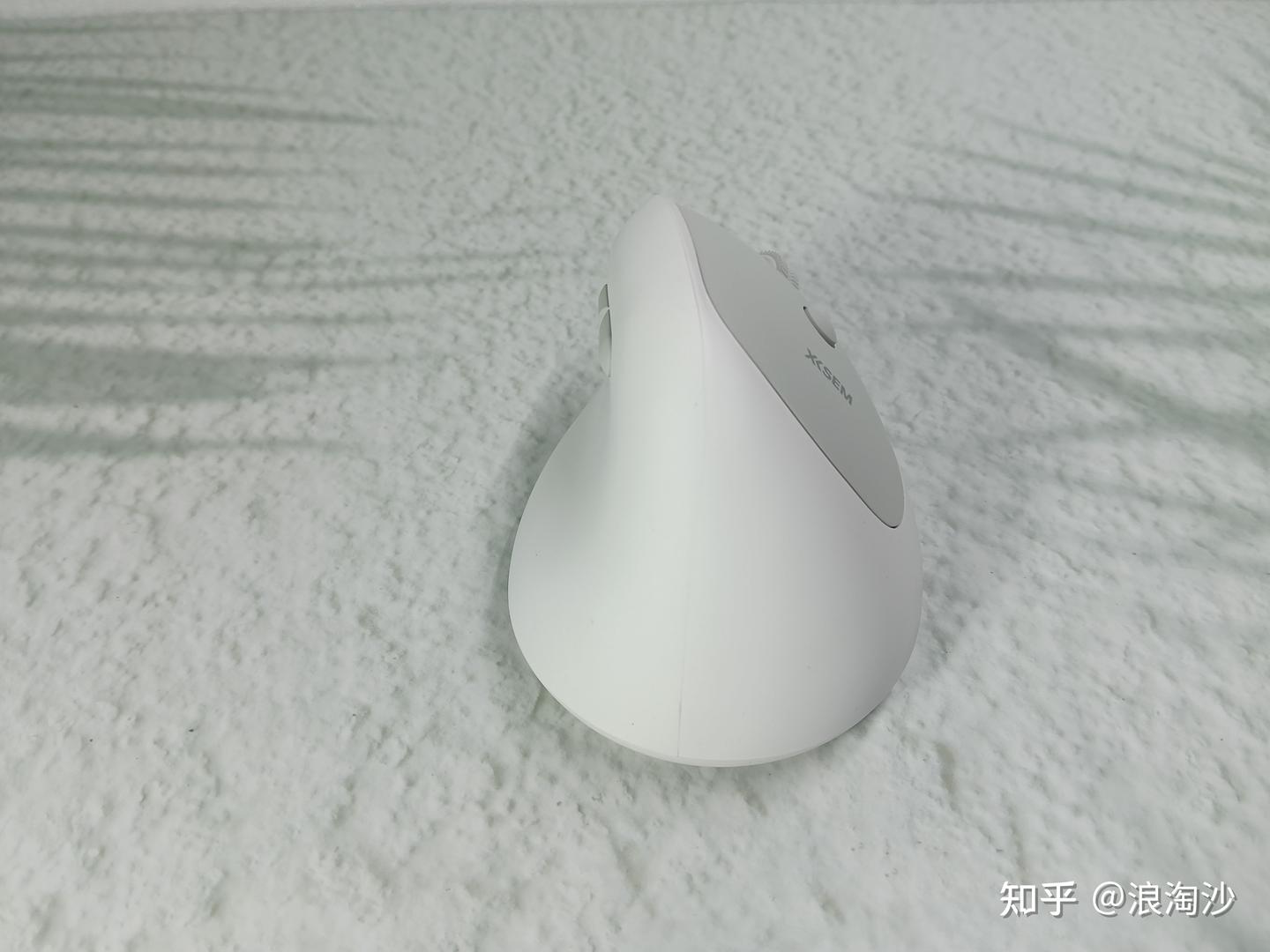 商旅移动办公刚需好物!西圣M1人体工学鼠标,静音护腕兼顾高效