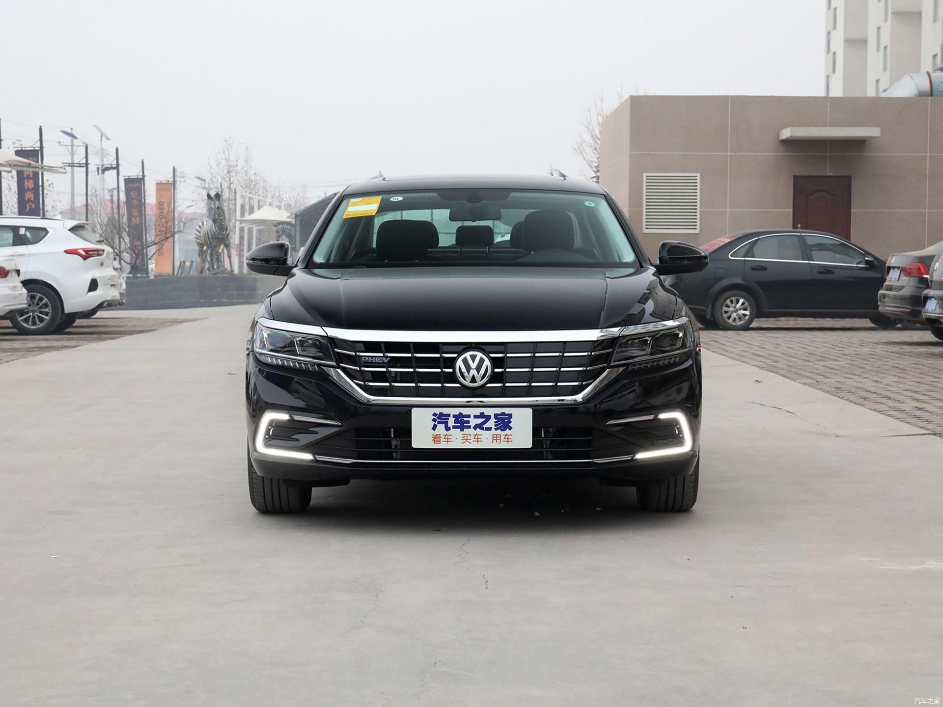 混动帕萨特phev和加油站不亲动力强劲配不一样的六速双离合