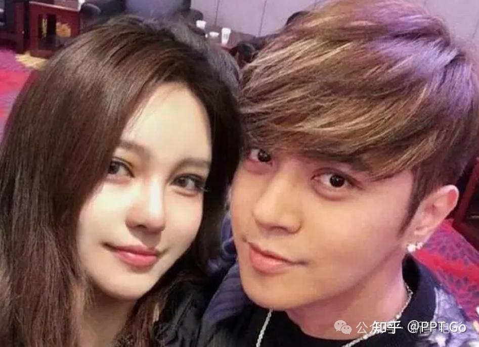 年4月23日,周扬青在社交媒体上发表长文公开宣布与台湾艺人罗志祥分手