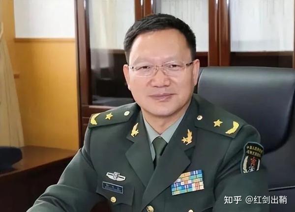 在部队里什么级别可以称呼首长呢? - 知乎