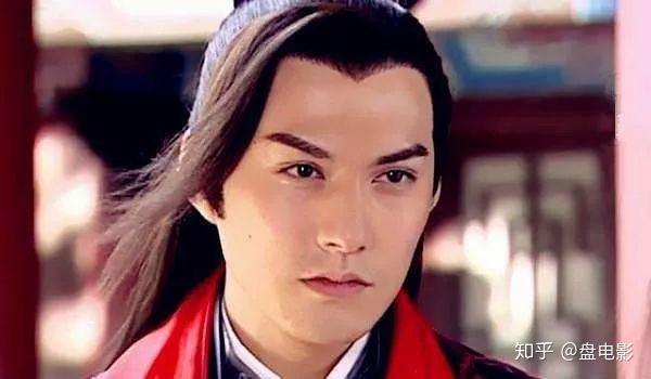 他们或是玉树临风,貌若潘安;或是美髯凤目,双目如潭;亦或是目若朗星