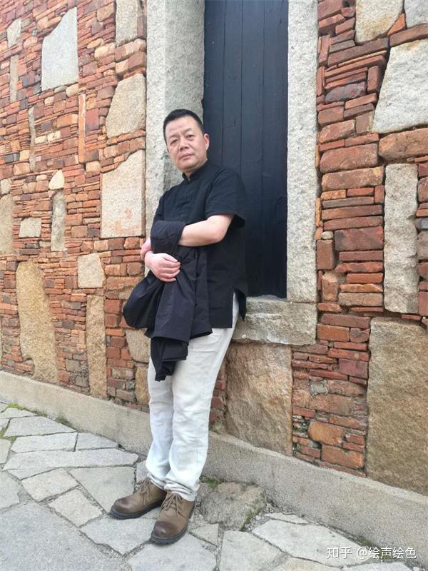 画家彭述超鸾漂凤泊笔底春风