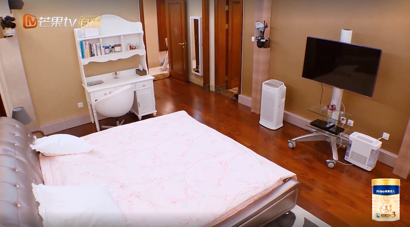 乘风破浪的姐姐有多壕看看黄圣依家中最小的房子吧