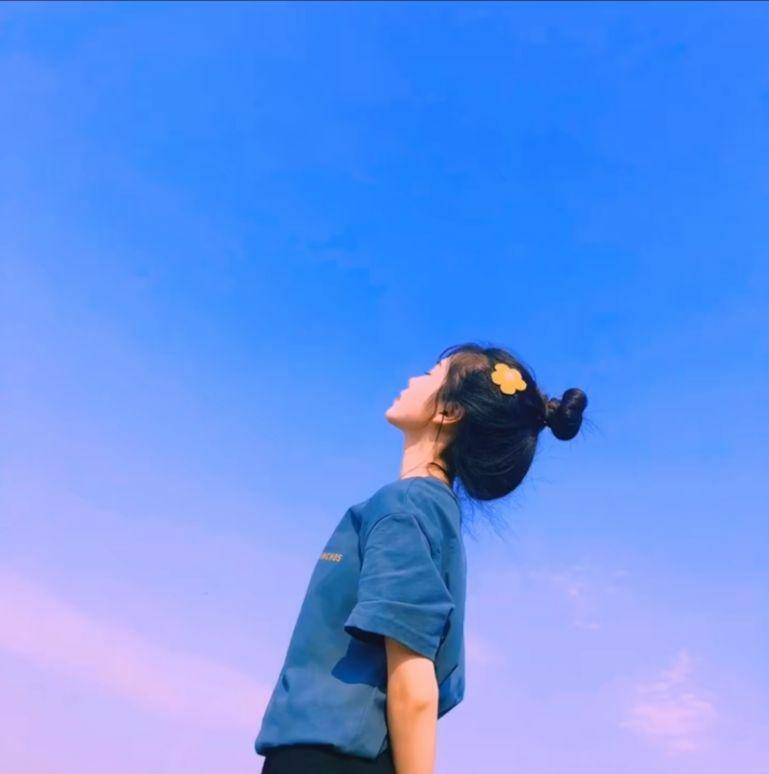 有哪些好看到爆的蓝色系头像