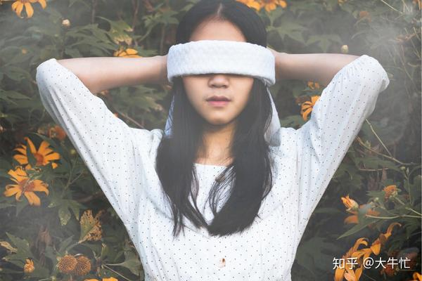 被朋友毁掉的婚姻启示 异性长期交流 不知不觉培养出了感情 全网搜