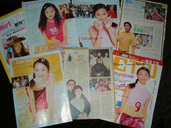 周迅频频登上各大杂志封面,也是第一个登上台湾vogue的内地明星(2000.