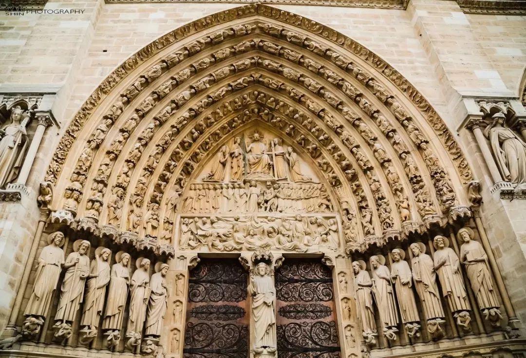 愿她能重现往日瑰丽巴黎圣母院