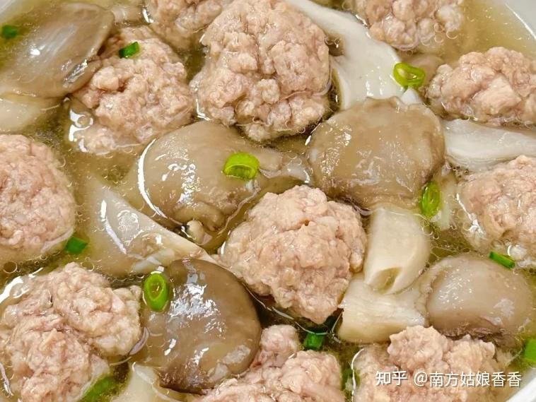 六,菌菇肉丸汤