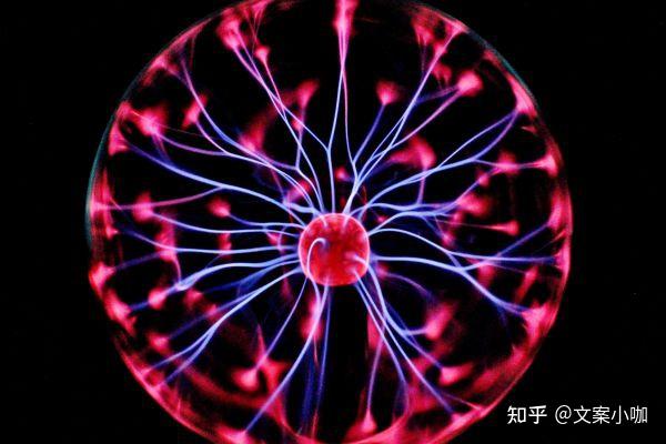 经典英文名言短(英文文案 | 值得珍藏的英语名言)