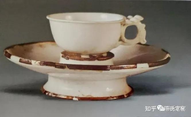 怎样区别古代的酒盏托和茶盏托? - 知乎