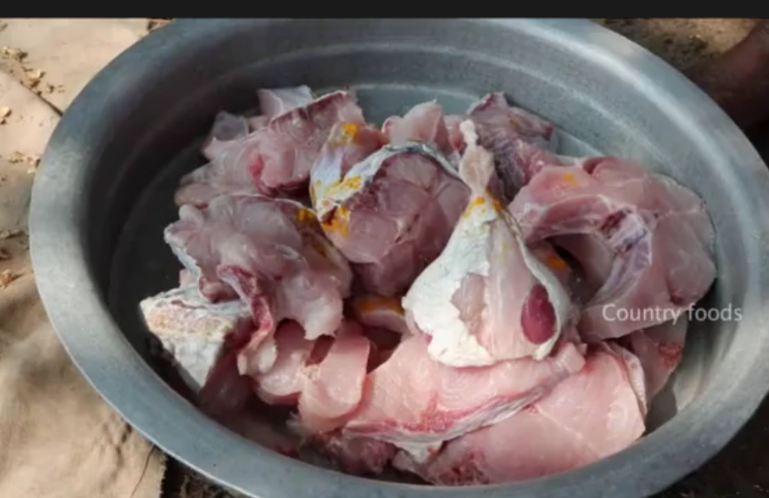 印度人吃饭为什么不用餐具,用手不油腻不脏吗