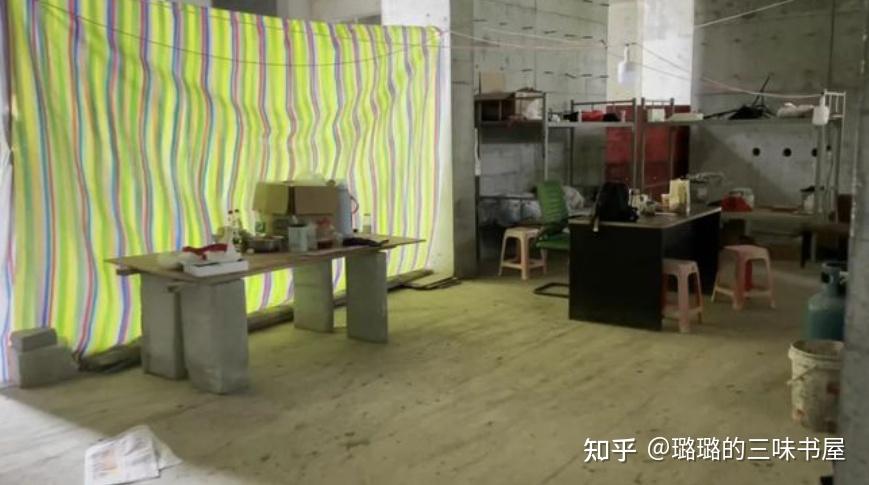这座楼盘就是"天宇盛世公馆",天宇盛世公馆地处武汉二环边上,它的周边