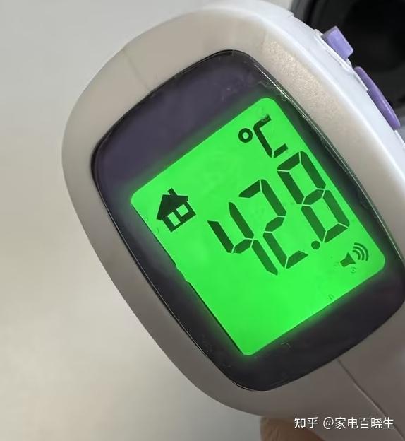 1,徕芬高速吹风机mini徕芬最近推出了全新高速吹风机mini,马达转速