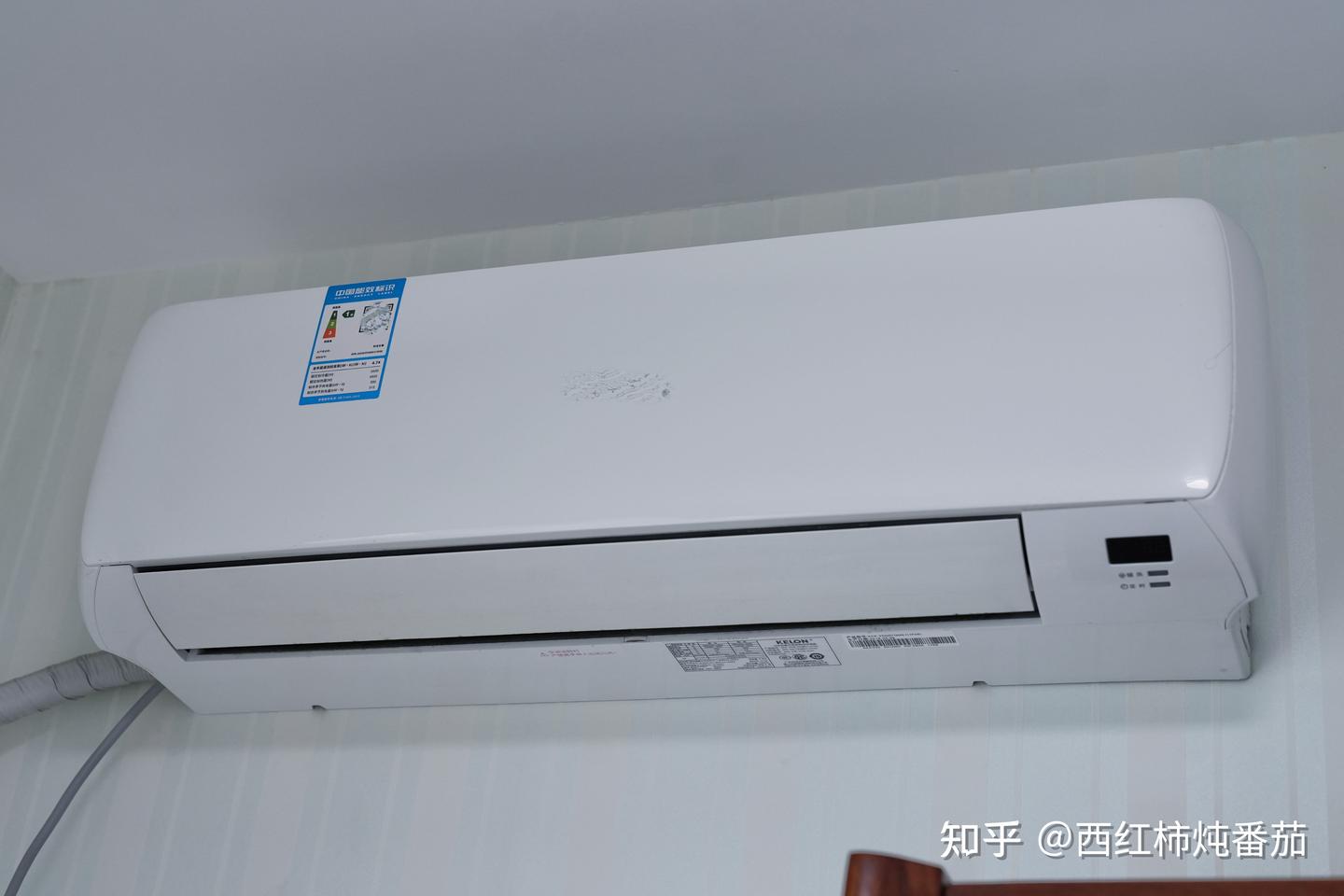 高颜值≠低性能!小吉复古空调实测:纯铜真芯,不直吹、控温稳、超省电!