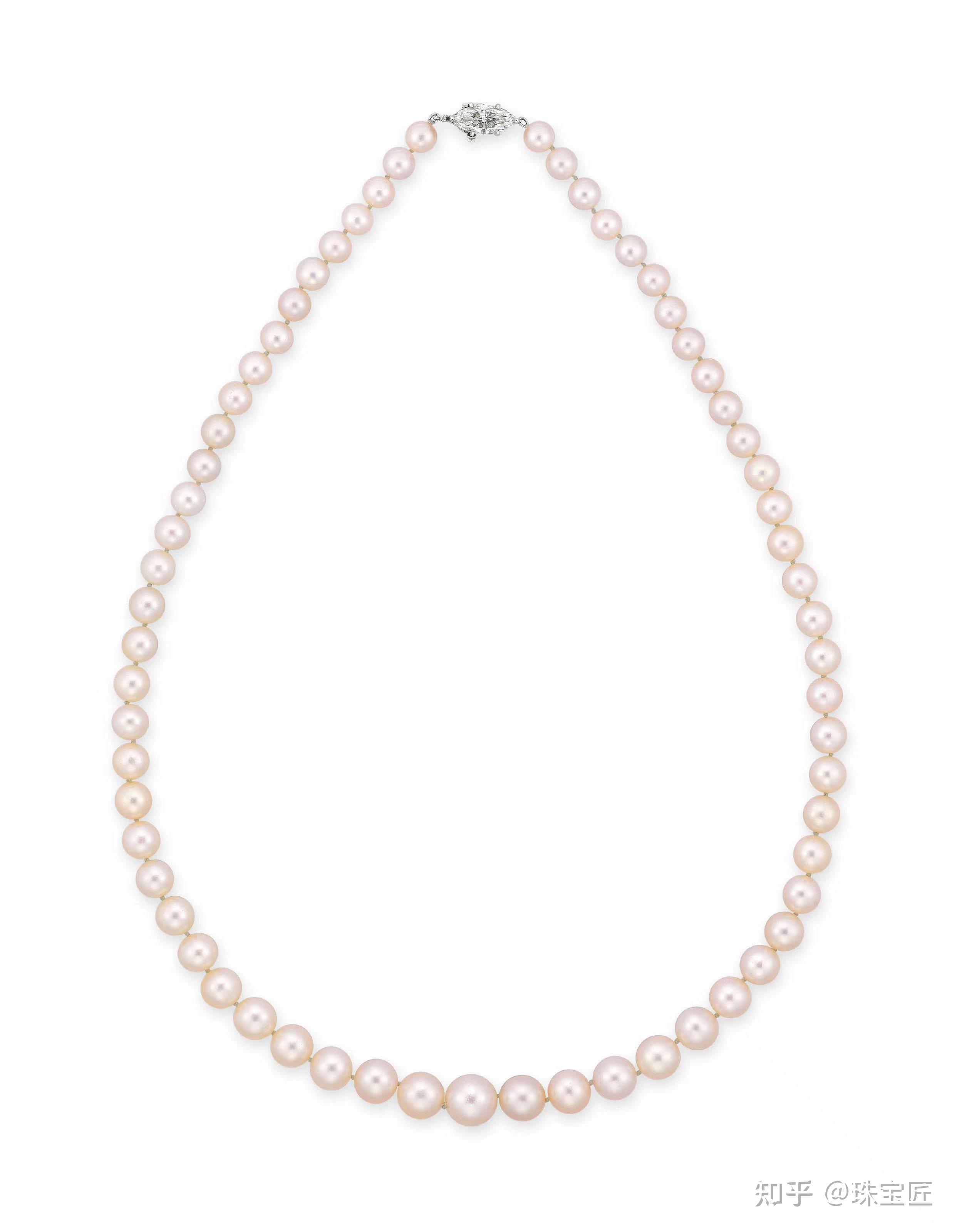 这串天然珍珠项链,原是纽约珠宝商raymond c.