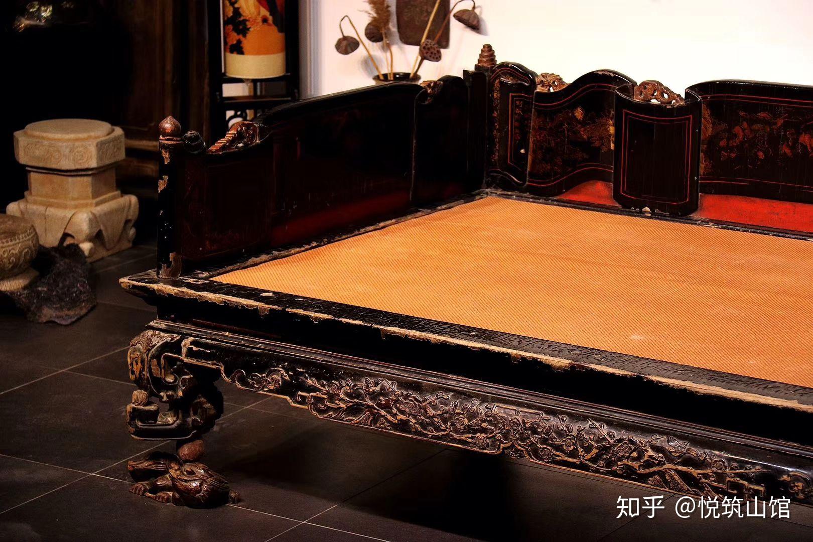 藏器大漆罗汉床