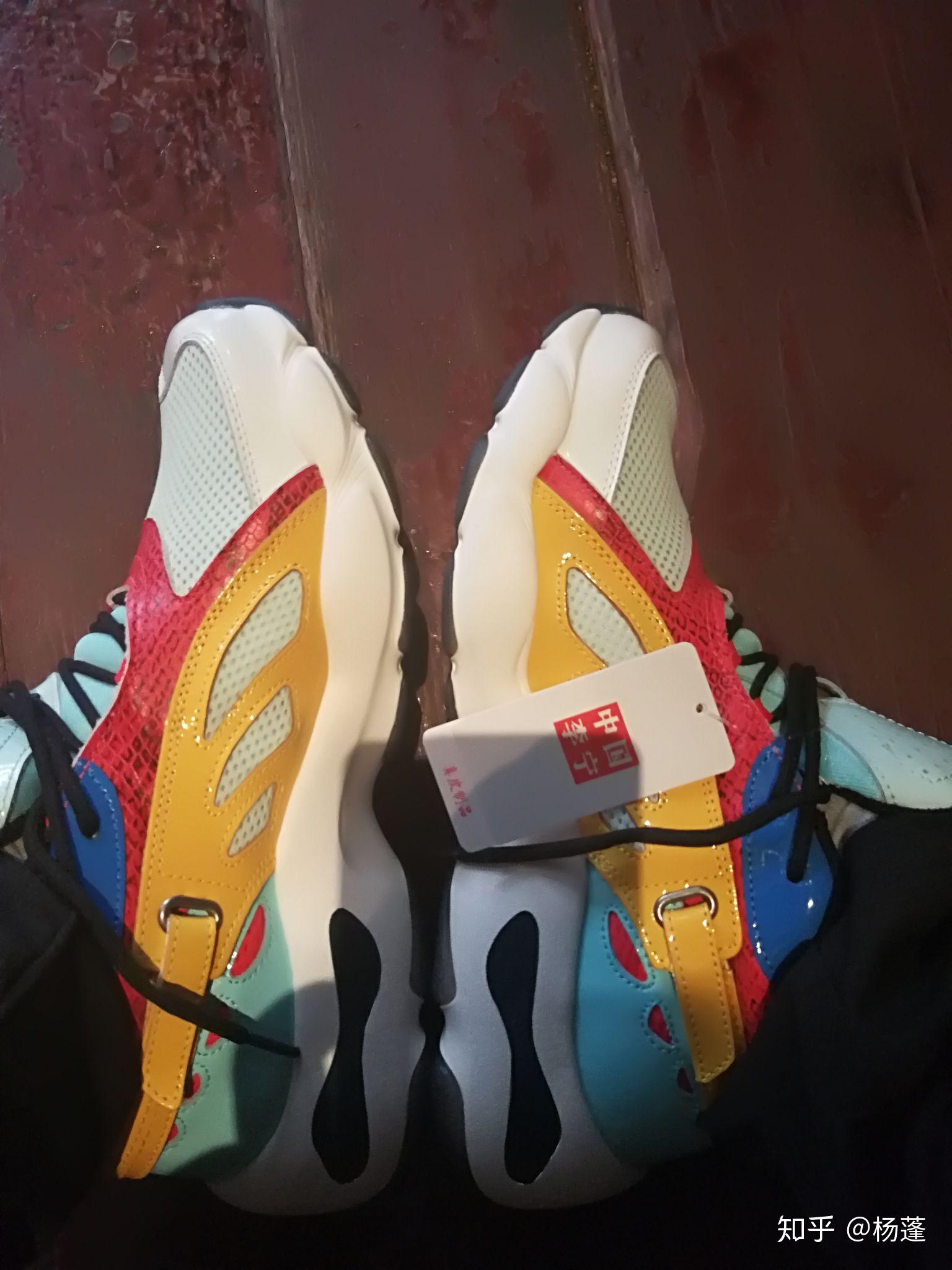 如何评价李宁的新款老爹鞋蝴蝶?