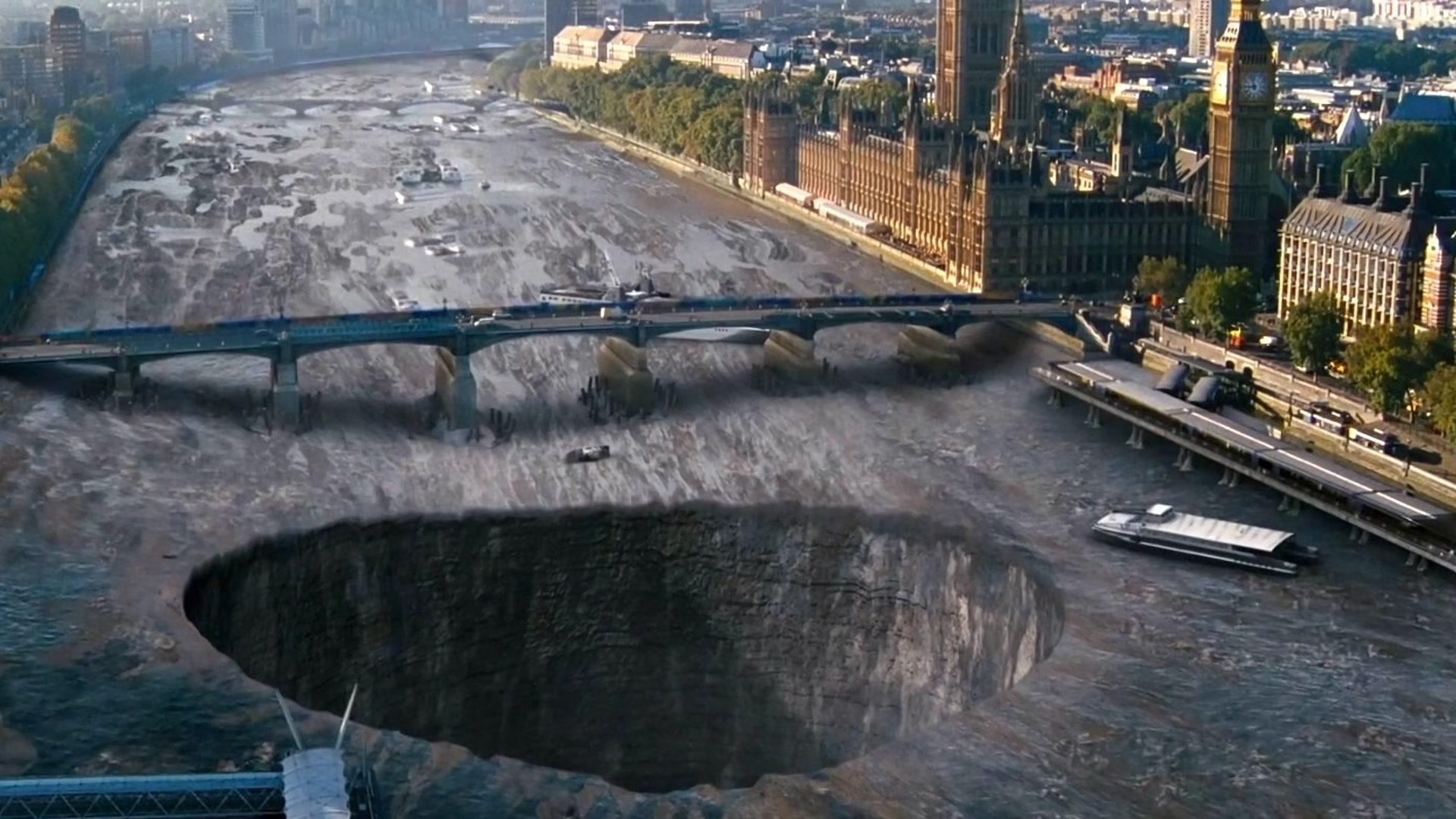 河水被污染导致巨型鳄鱼疯狂袭击人类一口能吃掉一个成年人