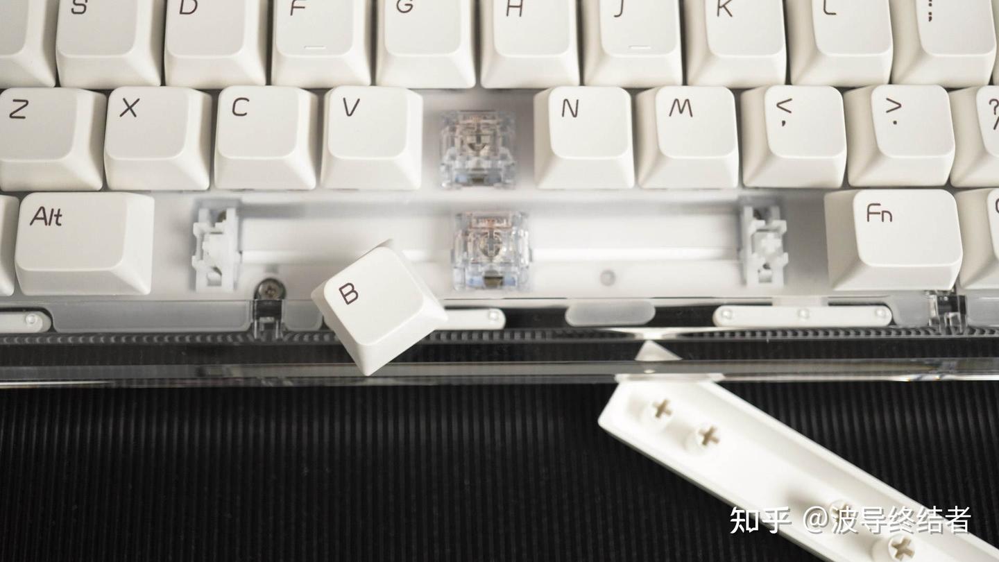晶萤剔透的漂亮 - FIRST BLOOD B67三模机械键盘 - 知乎