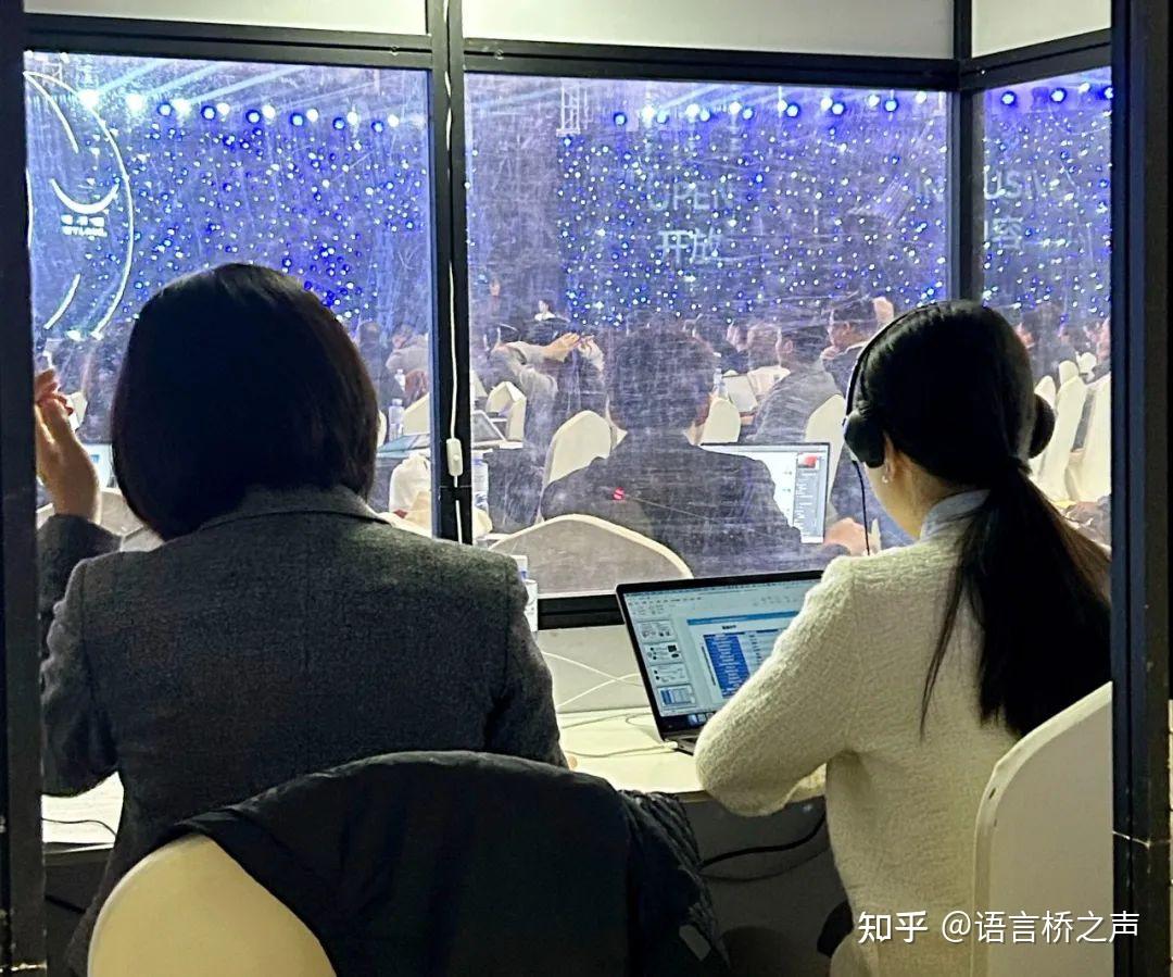 众星拱月2023明月湖空天信息产业国际生态大会在渝举行