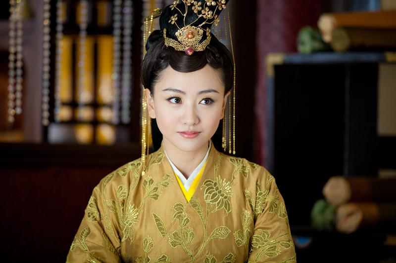 如何评价演员杨蓉的长相?